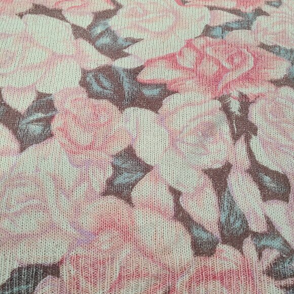 VINTAGE 1990s TJW  Angora Floral Cropped Knit Sweater Sz: M see measurements - Picture 2 of 6